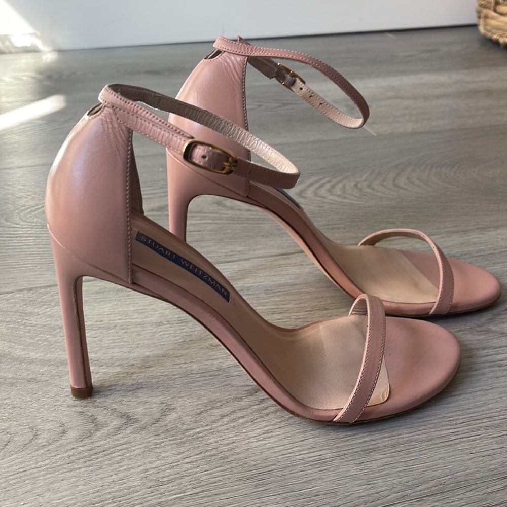 Stuart Weitzman nudistsong shoe